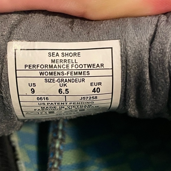 Merrell, Size 9, Sea Shore, hiking shoe, outdoor active grippy comfortable wide - Picture 10 of 10